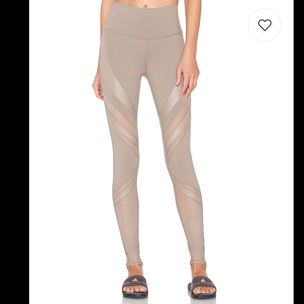 ALO YOGA EPIC LEGGINGS IN GRAVEL SIZE XXS